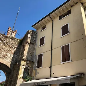 Residenza Via Rocca Tre Apartament
